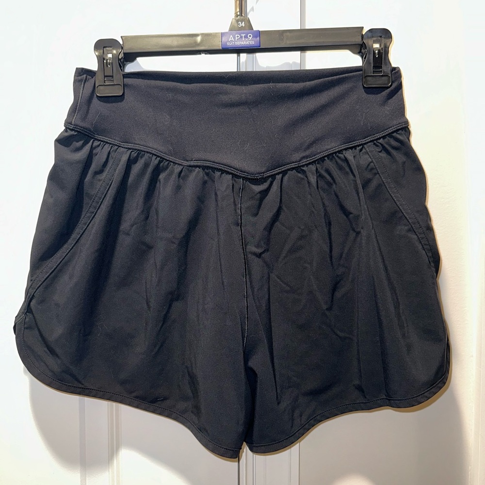 Aerie Offline Black Flowy Shorts Size Medium